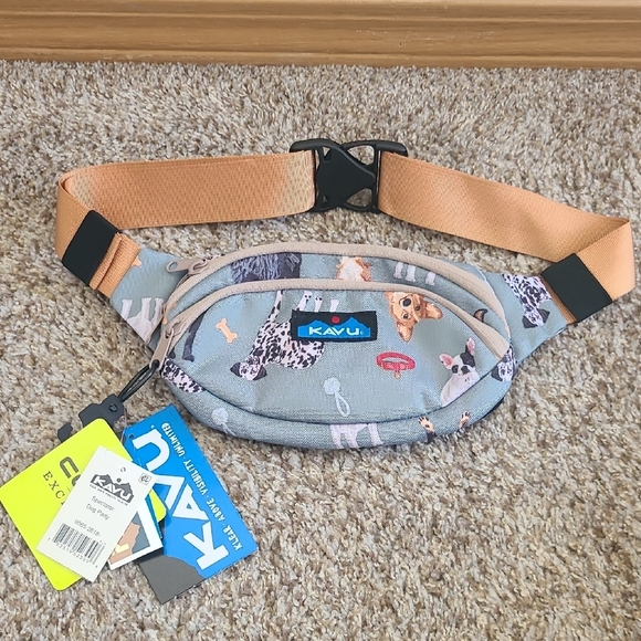 KAVU  Animal Print Fanny Pack - Gray and Tan - Picture 1 of 6